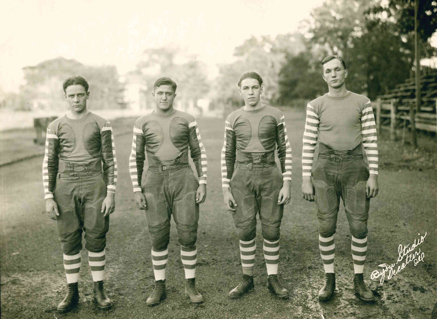 1921